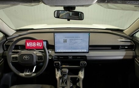 Toyota RAV4, 2026 год, 4 450 000 рублей, 19 фотография