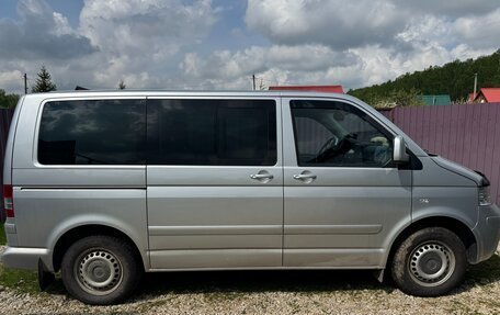 Volkswagen Multivan T5, 2004 год, 1 690 000 рублей, 2 фотография