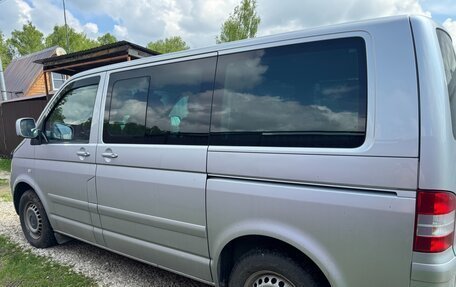 Volkswagen Multivan T5, 2004 год, 1 690 000 рублей, 4 фотография
