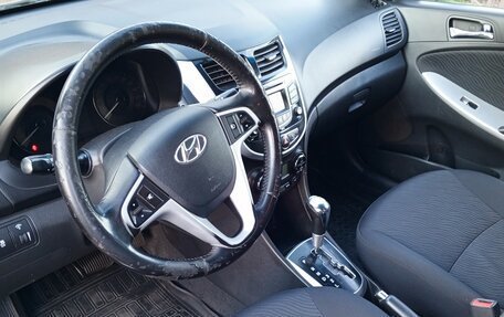 Hyundai Solaris II рестайлинг, 2012 год, 670 000 рублей, 11 фотография