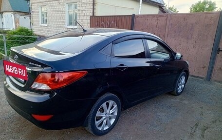 Hyundai Solaris II рестайлинг, 2012 год, 670 000 рублей, 7 фотография