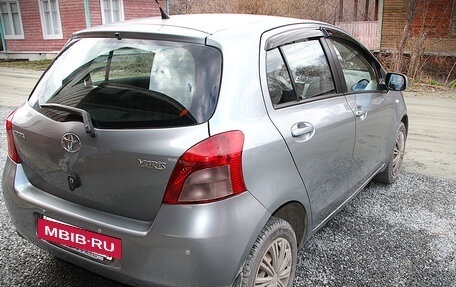 Toyota Yaris III рестайлинг, 2008 год, 605 000 рублей, 7 фотография