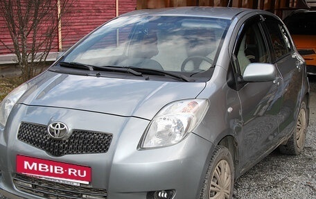Toyota Yaris III рестайлинг, 2008 год, 605 000 рублей, 4 фотография