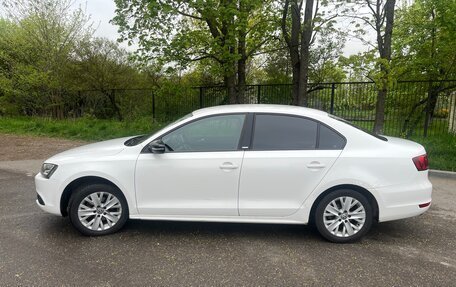 Volkswagen Jetta VI, 2014 год, 950 000 рублей, 2 фотография