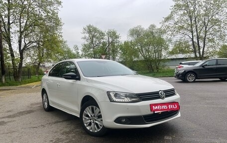 Volkswagen Jetta VI, 2014 год, 950 000 рублей, 6 фотография