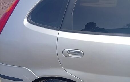 Nissan Tino, 2000 год, 350 000 рублей, 3 фотография