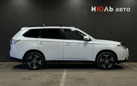 Mitsubishi Outlander III рестайлинг 3, 2012 год, 1 340 000 рублей, 4 фотография
