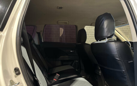 Mitsubishi Outlander III рестайлинг 3, 2012 год, 1 340 000 рублей, 9 фотография