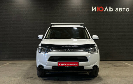 Mitsubishi Outlander III рестайлинг 3, 2012 год, 1 340 000 рублей, 2 фотография
