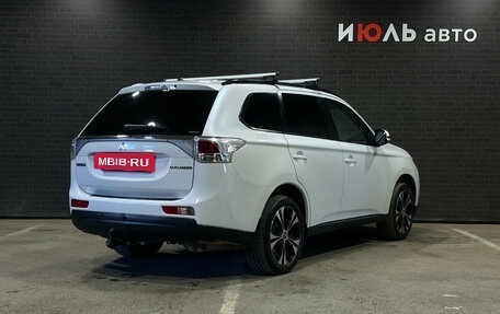 Mitsubishi Outlander III рестайлинг 3, 2012 год, 1 340 000 рублей, 5 фотография