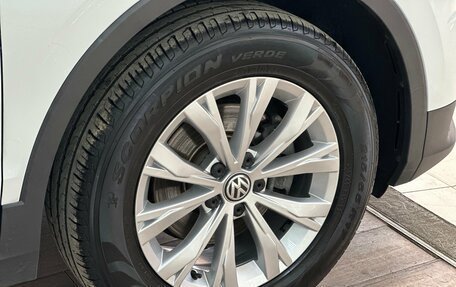 Volkswagen Tiguan II, 2019 год, 2 650 000 рублей, 14 фотография
