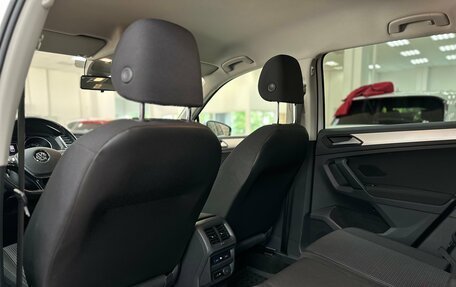 Volkswagen Tiguan II, 2019 год, 2 650 000 рублей, 29 фотография