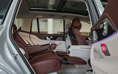 Mercedes-Benz Maybach GLS I, 2026 год, 28 000 000 рублей, 13 фотография