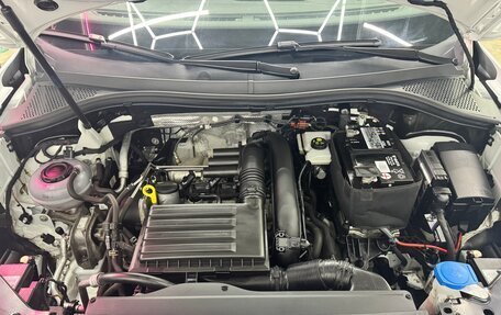 Volkswagen Tiguan II, 2021 год, 3 350 000 рублей, 11 фотография