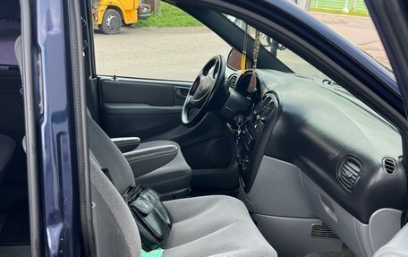 Dodge Caravan IV, 2004 год, 650 000 рублей, 2 фотография