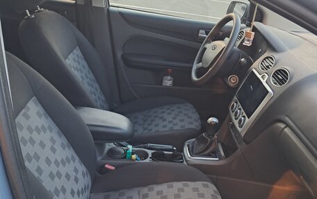 Ford Focus II рестайлинг, 2005 год, 390 000 рублей, 15 фотография