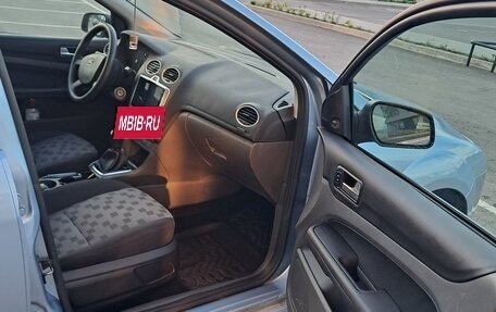 Ford Focus II рестайлинг, 2005 год, 390 000 рублей, 14 фотография