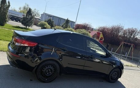 KIA Rio III рестайлинг, 2016 год, 880 000 рублей, 4 фотография