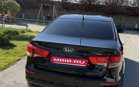 KIA Rio III рестайлинг, 2016 год, 880 000 рублей, 7 фотография