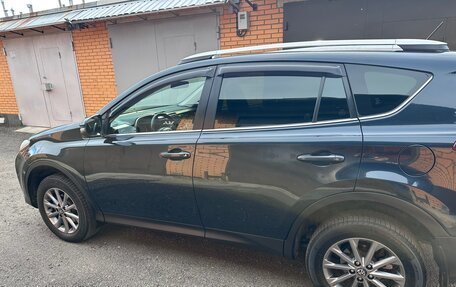 Toyota RAV4, 2015 год, 1 950 000 рублей, 4 фотография