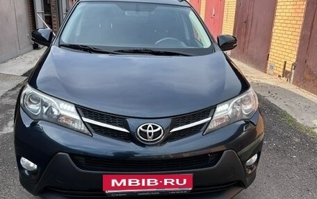 Toyota RAV4, 2015 год, 1 950 000 рублей, 11 фотография
