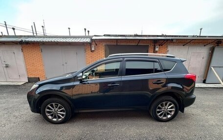Toyota RAV4, 2015 год, 1 950 000 рублей, 14 фотография