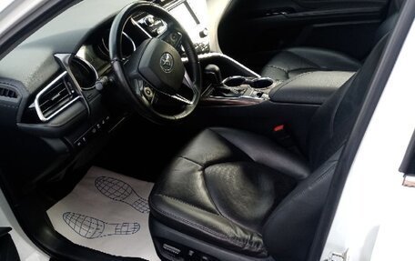 Toyota Camry, 2019 год, 2 150 000 рублей, 6 фотография