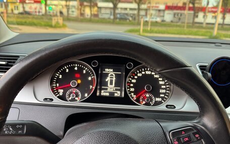 Volkswagen Passat B7, 2012 год, 970 000 рублей, 3 фотография