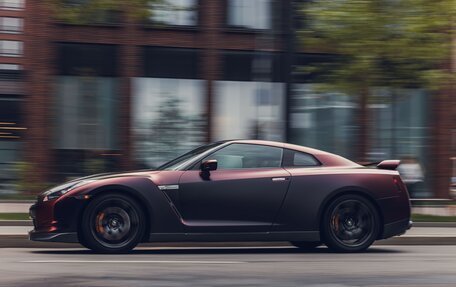 Nissan GT-R, 2008 год, 5 950 000 рублей, 2 фотография