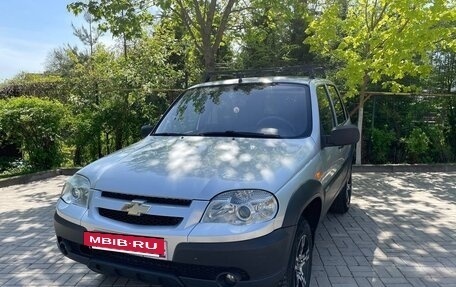 Chevrolet Niva I рестайлинг, 2010 год, 485 000 рублей, 2 фотография