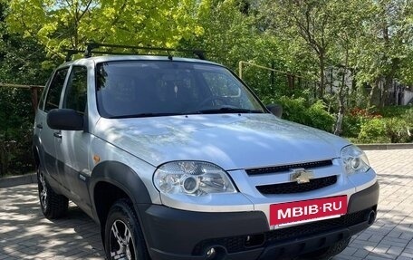 Chevrolet Niva I рестайлинг, 2010 год, 485 000 рублей, 4 фотография