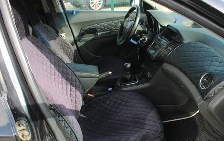 Chevrolet Cruze II, 2010 год, 720 000 рублей, 19 фотография
