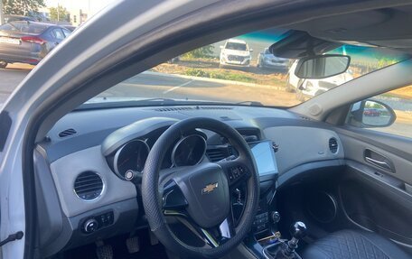 Chevrolet Cruze II, 2010 год, 525 000 рублей, 8 фотография