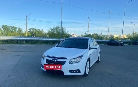 Chevrolet Cruze II, 2010 год, 525 000 рублей, 2 фотография