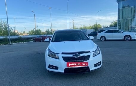 Chevrolet Cruze II, 2010 год, 525 000 рублей, 3 фотография