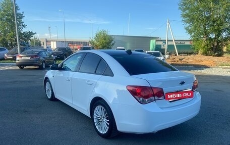Chevrolet Cruze II, 2010 год, 525 000 рублей, 7 фотография