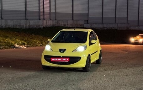 Peugeot 107 I рестайлинг, 2007 год, 359 000 рублей, 3 фотография