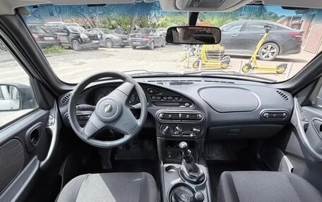 Chevrolet Niva I рестайлинг, 2017 год, 750 000 рублей, 19 фотография