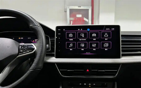 Volkswagen Tiguan II, 2022 год, 2 190 000 рублей, 8 фотография