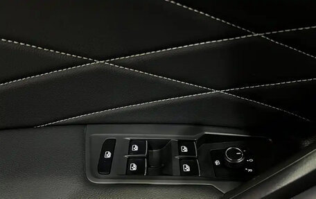 Volkswagen Tiguan II, 2022 год, 2 190 000 рублей, 17 фотография