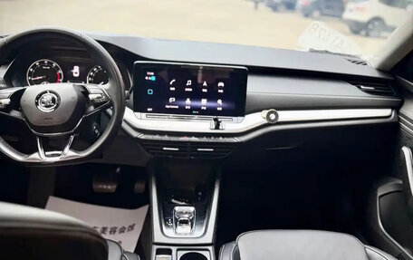Skoda Octavia IV, 2022 год, 1 780 000 рублей, 15 фотография