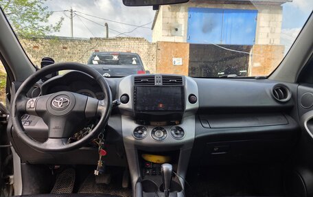 Toyota RAV4, 2006 год, 600 000 рублей, 9 фотография