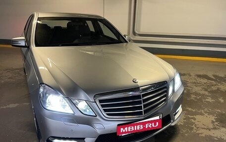 Mercedes-Benz E-Класс, 2011 год, 2 450 000 рублей, 6 фотография
