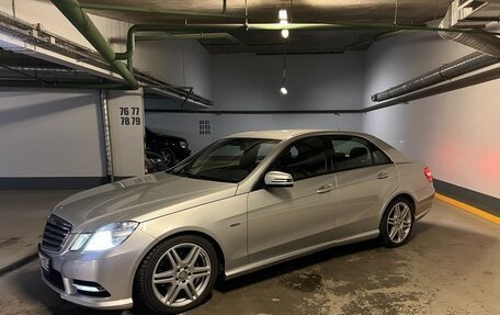Mercedes-Benz E-Класс, 2011 год, 2 450 000 рублей, 7 фотография