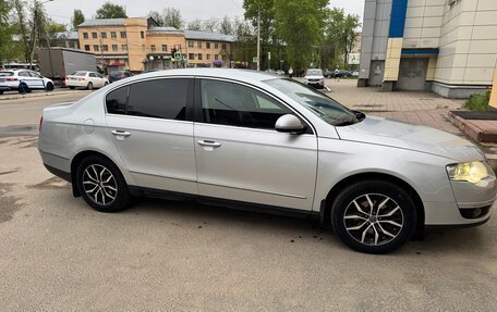 Volkswagen Passat B6, 2005 год, 700 000 рублей, 3 фотография