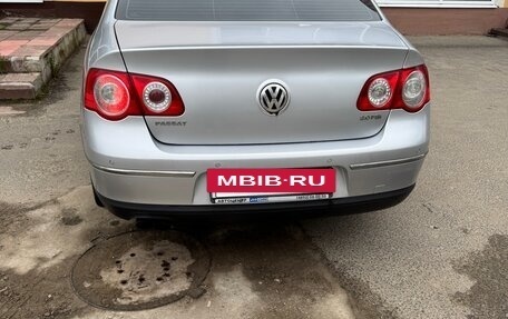 Volkswagen Passat B6, 2005 год, 700 000 рублей, 6 фотография