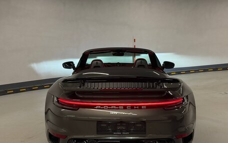 Porsche 911, 2023 год, 27 900 000 рублей, 18 фотография
