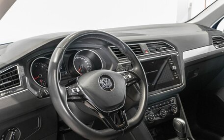 Volkswagen Tiguan II, 2019 год, 2 650 000 рублей, 5 фотография