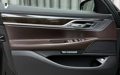 BMW 7 серия, 2016 год, 2 919 000 рублей, 15 фотография
