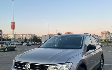 Volkswagen Tiguan II, 2020 год, 2 300 000 рублей, 1 фотография